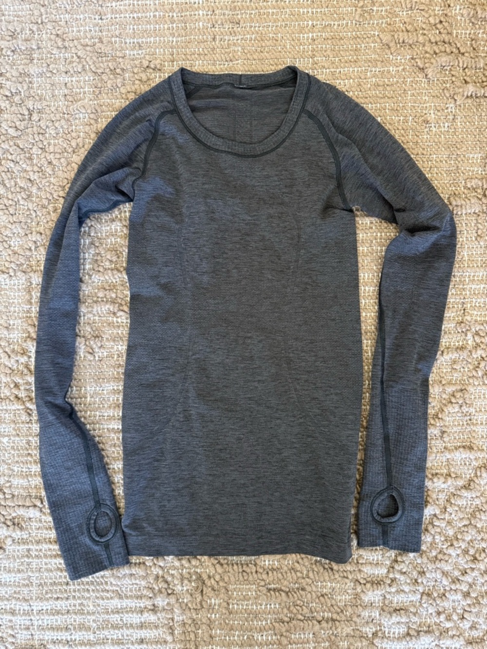 lululemon athletica Long Sleeve Top in Charcoal Gray